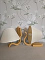 Example lampshade. Lampshade sold separately.&rdquo;  Vinkki k&auml;yt&auml;nt&ouml;&ouml;n (t&auml;rke&auml;)  K&auml;yt&auml; t&auml;sm&auml;lleen samaa teksti&auml; kaikissa vastaavissa kuvissa  &Auml;l&auml; vaihtele muotoiluja &rarr; asiakas oppii nopeasti, mit&auml; se tarkoittaa  T&auml;m&auml; on juuri oikea paikka k