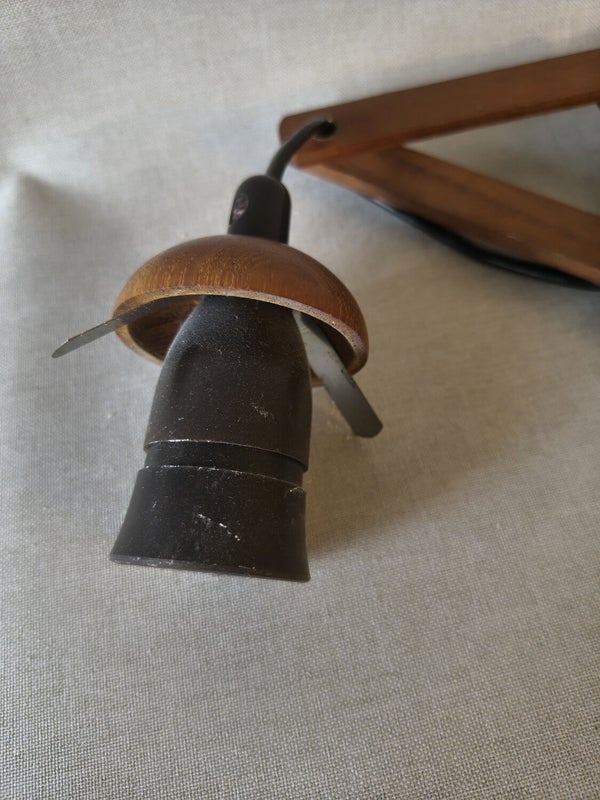 Vintage scissor wall lamp